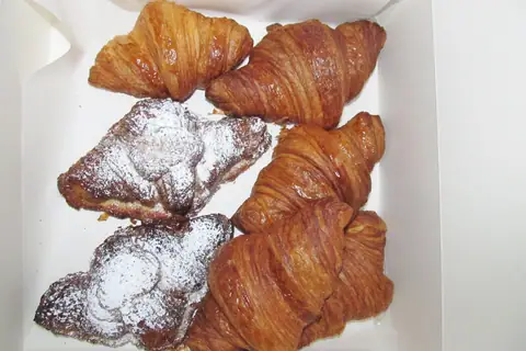 Rowland's Patisserie photo 1